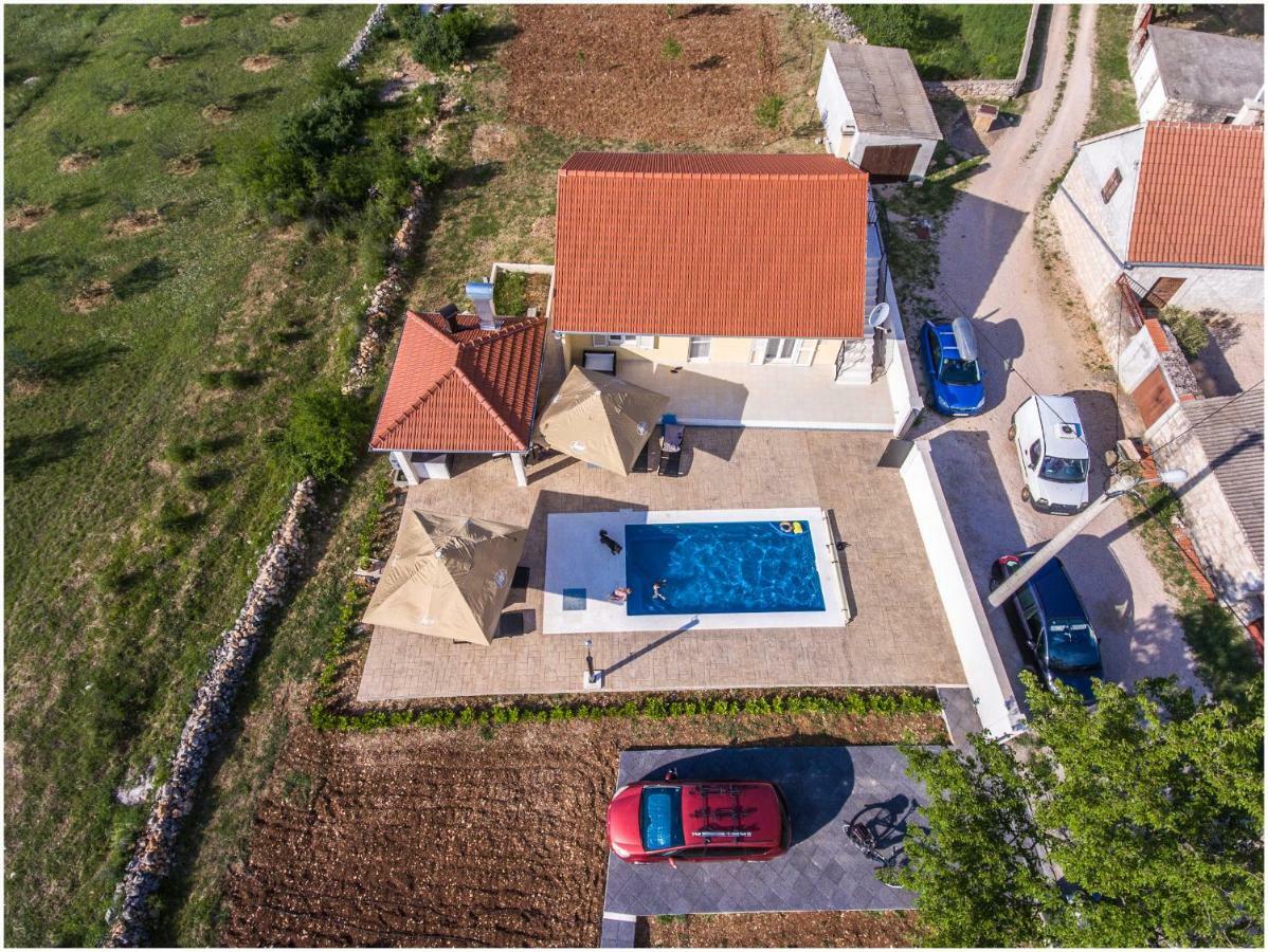 Готель House Mellifera Razvode Екстер'єр фото